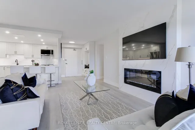 Additional image 21 of 362 The East Mall N/A Unit 304