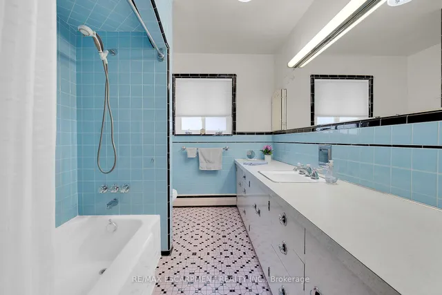 Additional image 26 of 45 James Ave