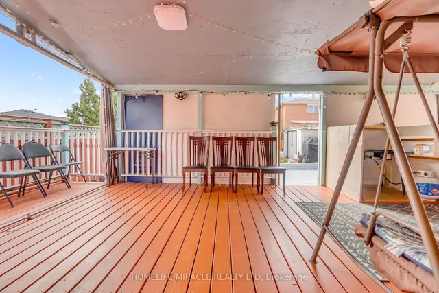 Additional image 40 of 4 Colchester Ave