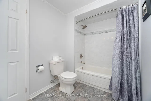 Additional image 34 of 72 Barr Cres