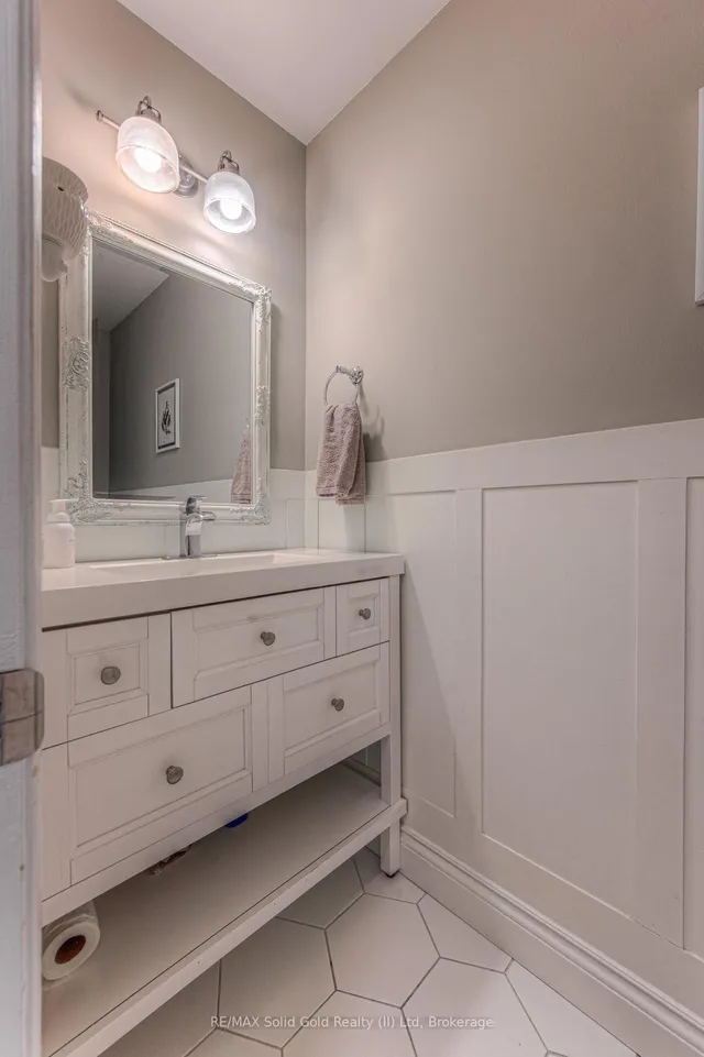 Additional image 7 of 57 Royal Orchard Dr