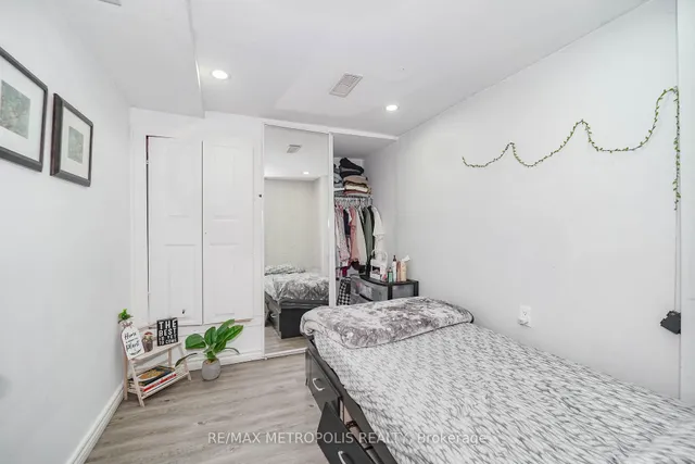 Additional image 41 of 55 Pennycross Cres