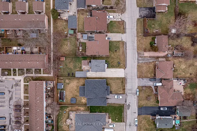 Additional image 3 of 151 Corman Ave