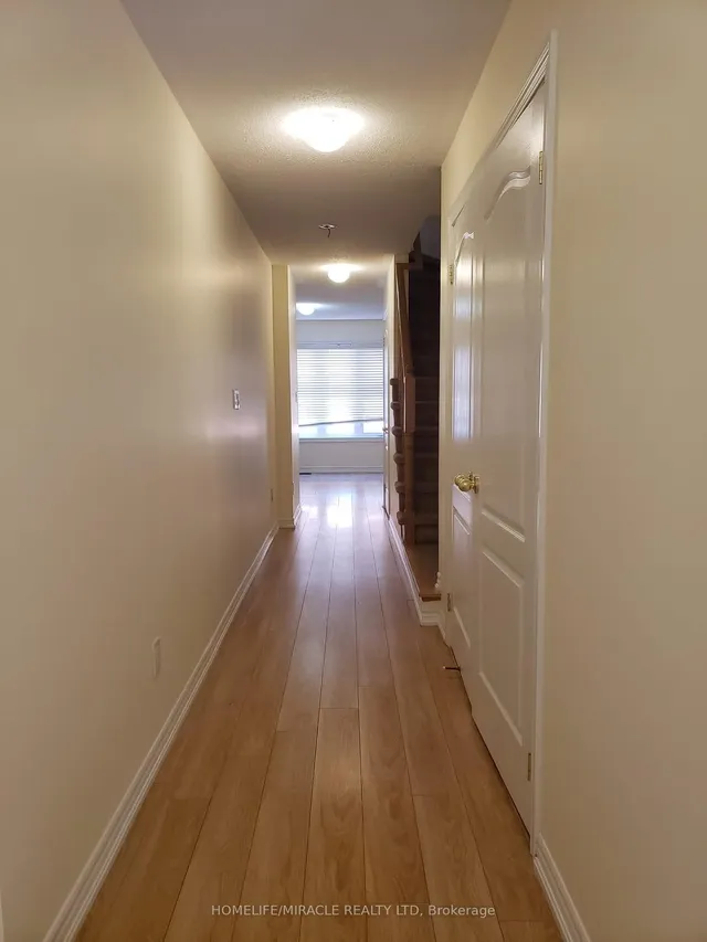 Additional image 3 of 11 Shiff Cres