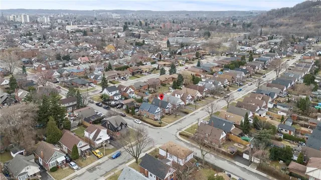 Additional image 40 of 169 Huxley Ave