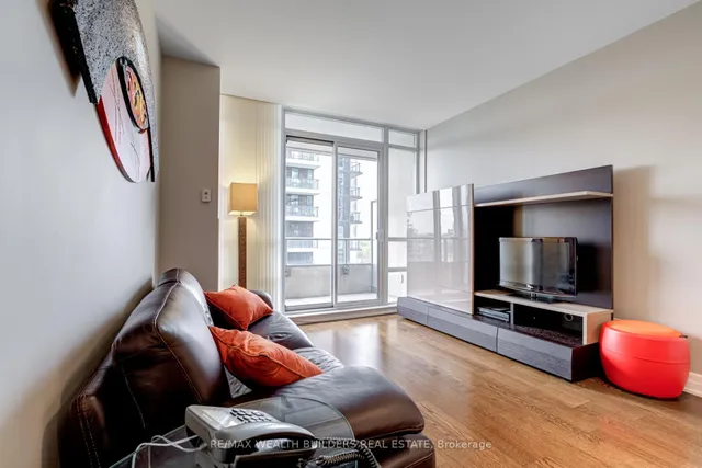 Additional image 8 of 500 St Clair Ave Unit 904