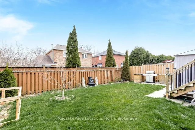 Additional image 34 of 120 Candy Cres