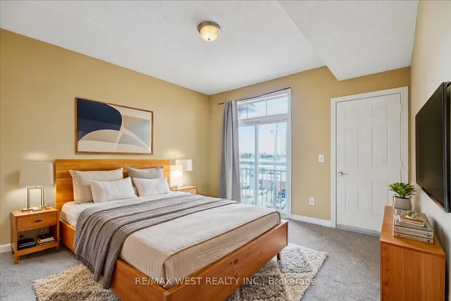 Additional image 8 of 9 Pine St Unit 9