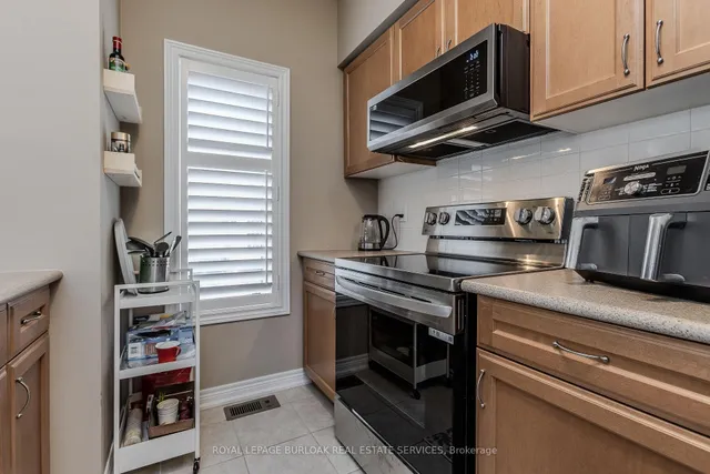 Additional image 15 of 1401 Plains Rd Unit 112