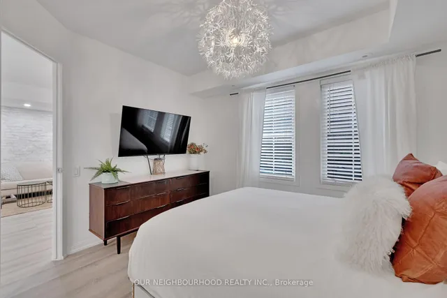 Additional image 18 of 93 The Queensway Ave Unit TH60