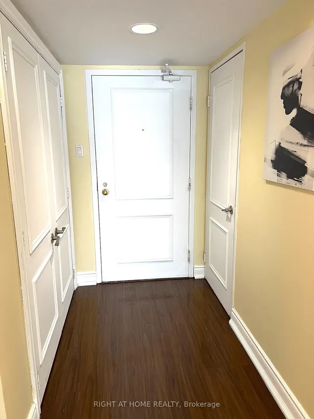 Additional image 24 of 92 King St Unit 403