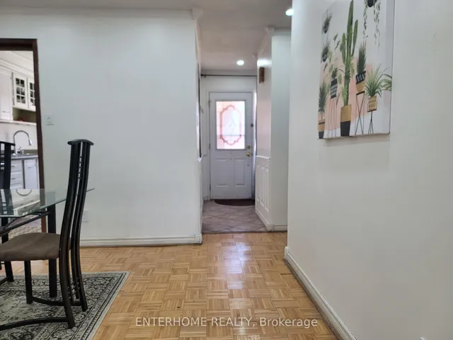 1180 mississauga valley Blvd Unit 4