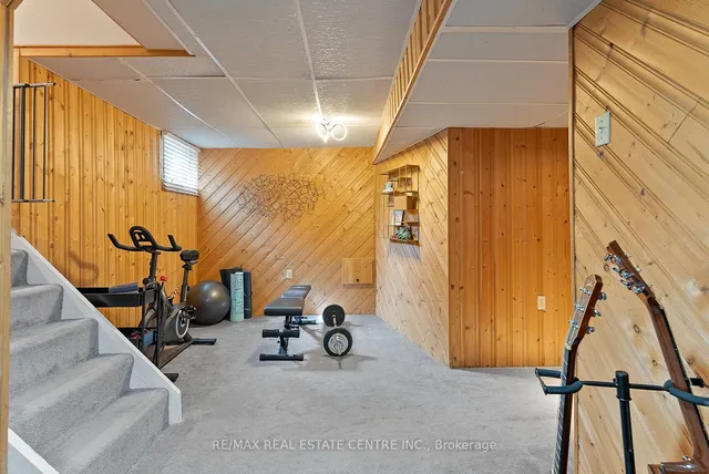 Additional image 41 of 82 Simmons Blvd