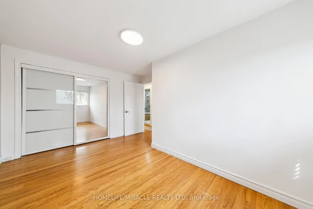 Additional image 26 of 1612 Wavell Cres