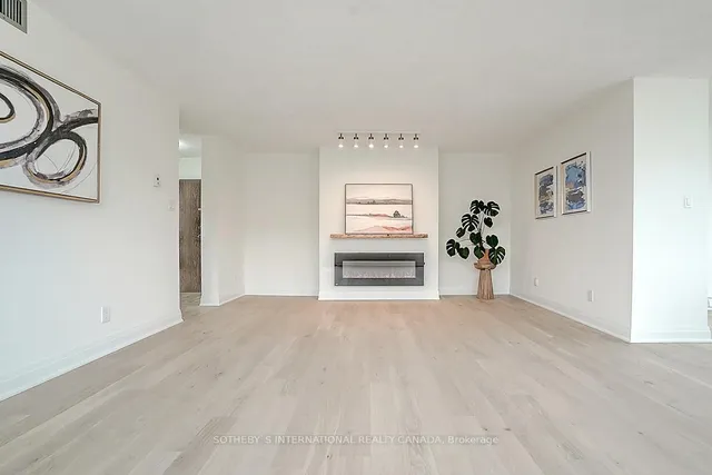 Additional image 9 of 1240 Marlborough Crt Unit 704