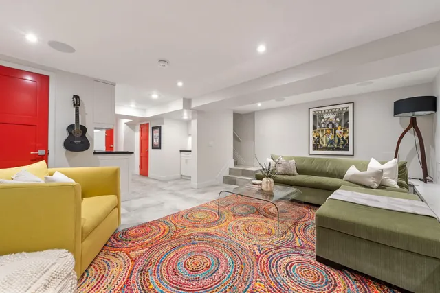 Additional image 38 of 488 Ontario St