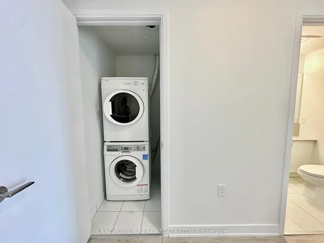 Additional image 17 of 27 Bathurst St Unit 509W