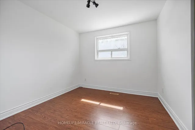 Additional image 18 of 77 Juniper Cres
