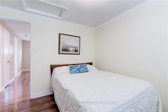 Additional image 24 of 2143 Clipper Cres