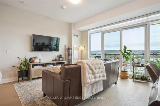 Additional image 20 of 2025 Maria St Unit 1401