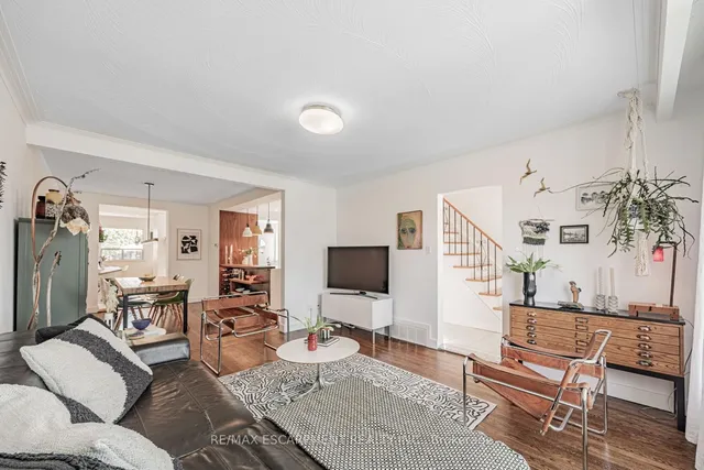 Additional image 5 of 35 Woodenhill Crt