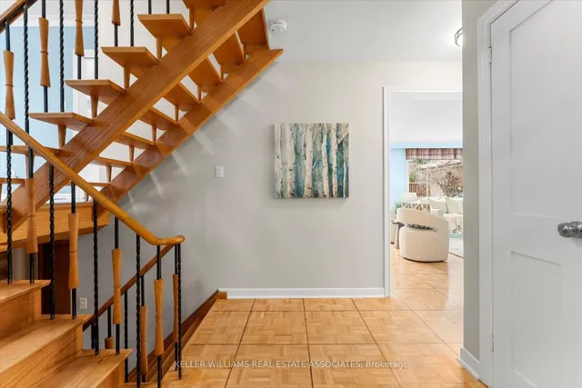 Additional image 24 of 982 Streamway Cres