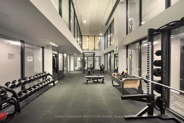 Additional image 17 of 158 Front St Unit 412