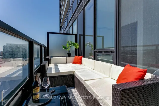 Additional image 25 of 135 East Liberty St Unit 715