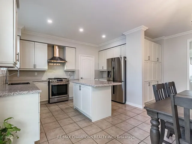 Additional image 25 of 707 Trudeau Dr