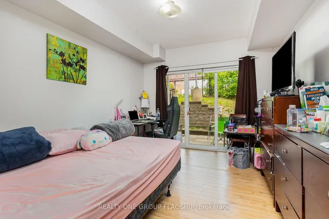 Additional image 9 of 3045 Finch Ave Unit 1032