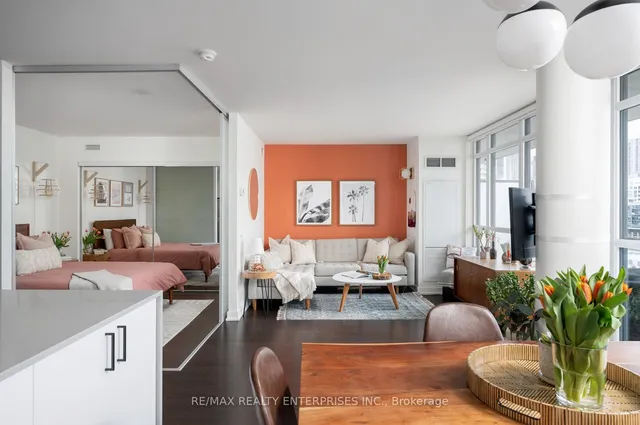 Additional image 15 of 78 Tecumseth St Unit 904