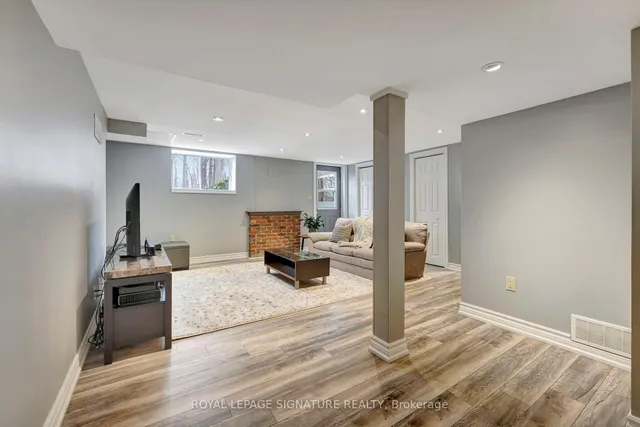 Additional image 33 of 2044 Kilbride St