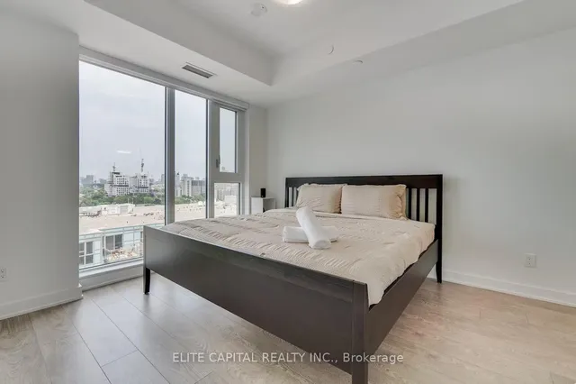 Additional image 16 of 543 Richmond St Unit 1229