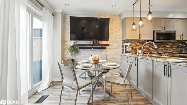 Additional image 10 of 599 Ashprior Ave