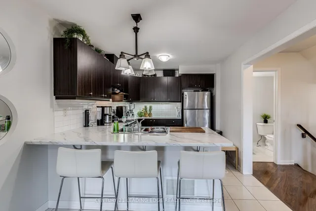 Additional image 11 of 18 DEANCREST Rd