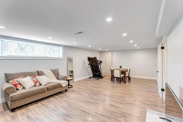 Additional image 33 of 101 Wincott Dr