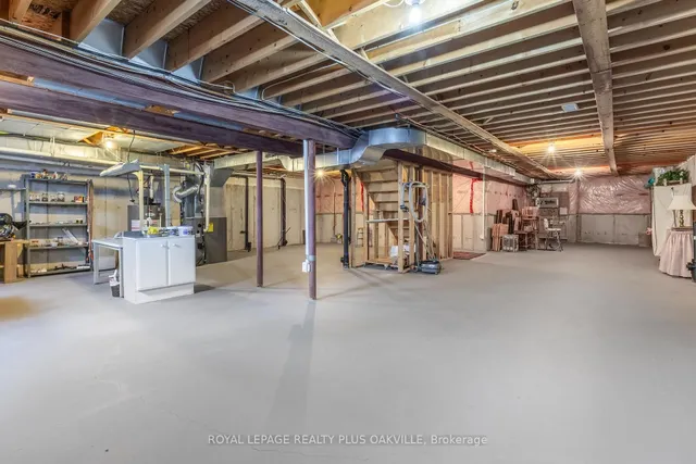 Additional image 39 of 2214 Emily Circ