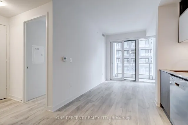 Additional image 19 of 121 Lower Sherbourne St Unit 843D