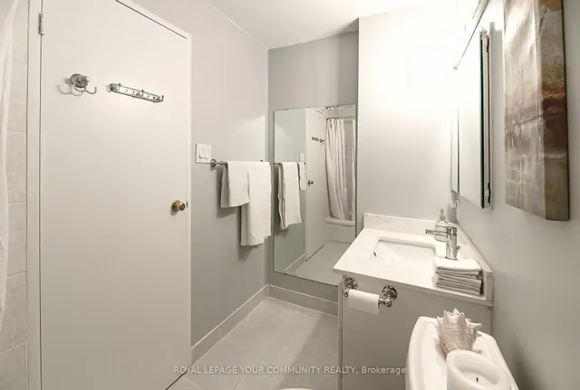 Additional image 16 of 3845 Lake Shore Blvd Unit 1608