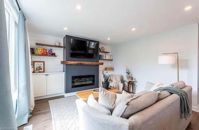 Additional image 4 of 14 Yorkdale Cres