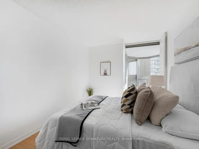 Additional image 18 of 2045 Lake Shore Blvd Unit 1008