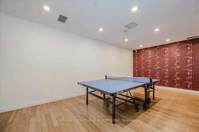 Additional image 24 of 21 Iceboat Terr Unit 2805