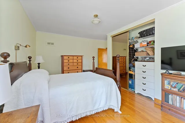 Additional image 13 of 219 King St