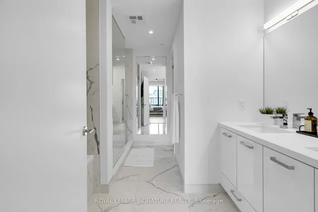 Additional image 17 of 608 Richmond St Unit 1105