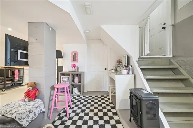 Additional image 25 of 79 Kensington Ave