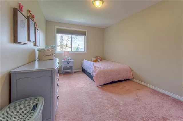 Additional image 20 of 17 Rosemount Dr