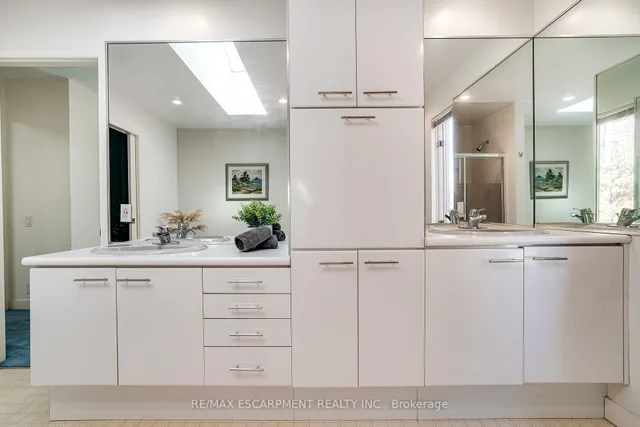 Additional image 34 of 65 Golfview Cres