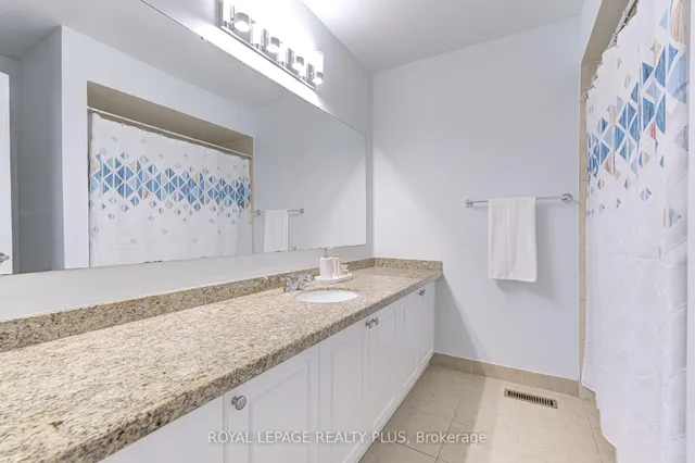 Additional image 21 of 5020 Delaware Dr Unit 2