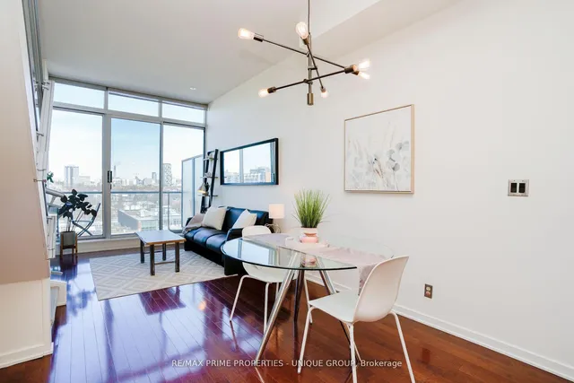 Additional image 14 of 388 Richmond St Unit 923