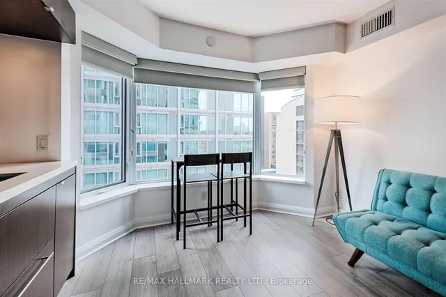 Additional image 12 of 155 Yorkville Ave Unit 1412